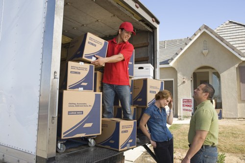 Efficient house removals service helping families move in Putney