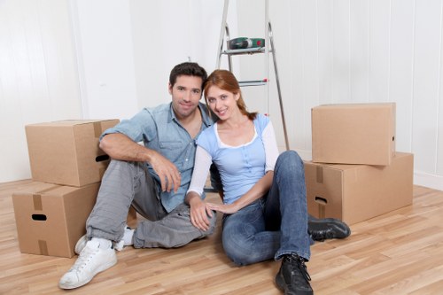 Clean and secure temporary storage facility in Putney