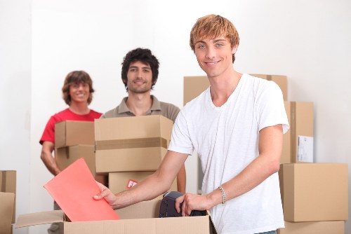 Efficient flat removals in Putney with protective packing materials